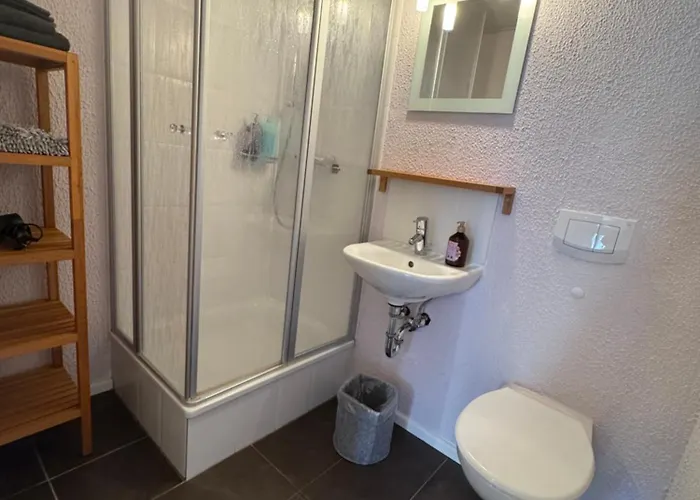 Gemuetliches City-apartment Mit Kitchenette & Cafe Im Haus