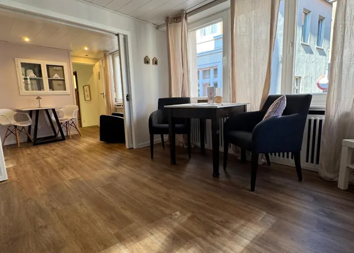 Gemuetliches City-apartment Mit Kitchenette & Cafe Im Haus *