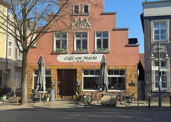Gemuetliches City-apartment Mit Kitchenette & Cafe Im Haus Appartement